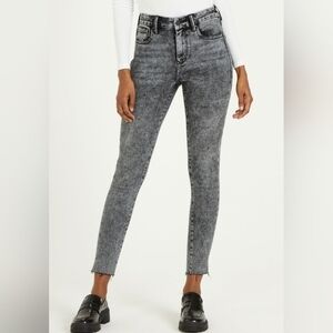 DEAR JOHN SUPER HIGH RISE OLIVIA RAW HEM BLACK ACID WASH SKINNY JEAN•Size 27•NWT